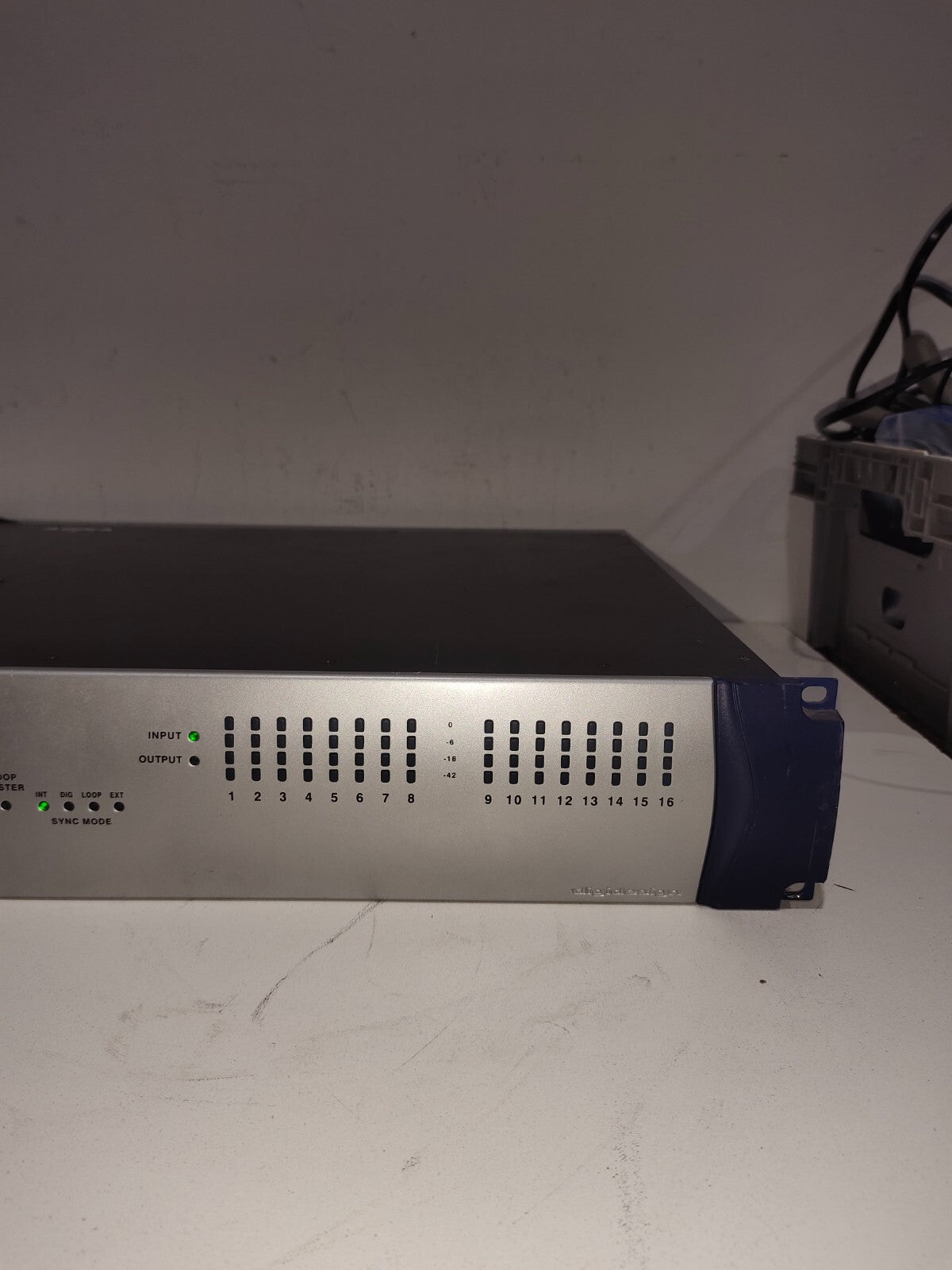 Digidesign 96 I/O 16-Channel Digital Audio Recording Interface D/A Converter - 2