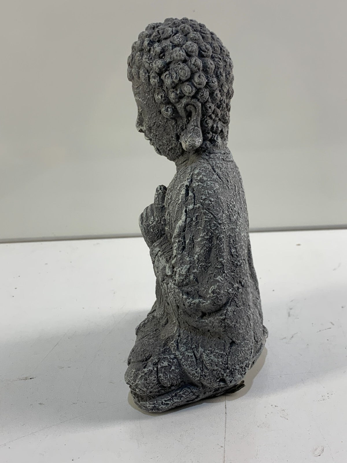 Praying Buddha Statue Gift Ornament