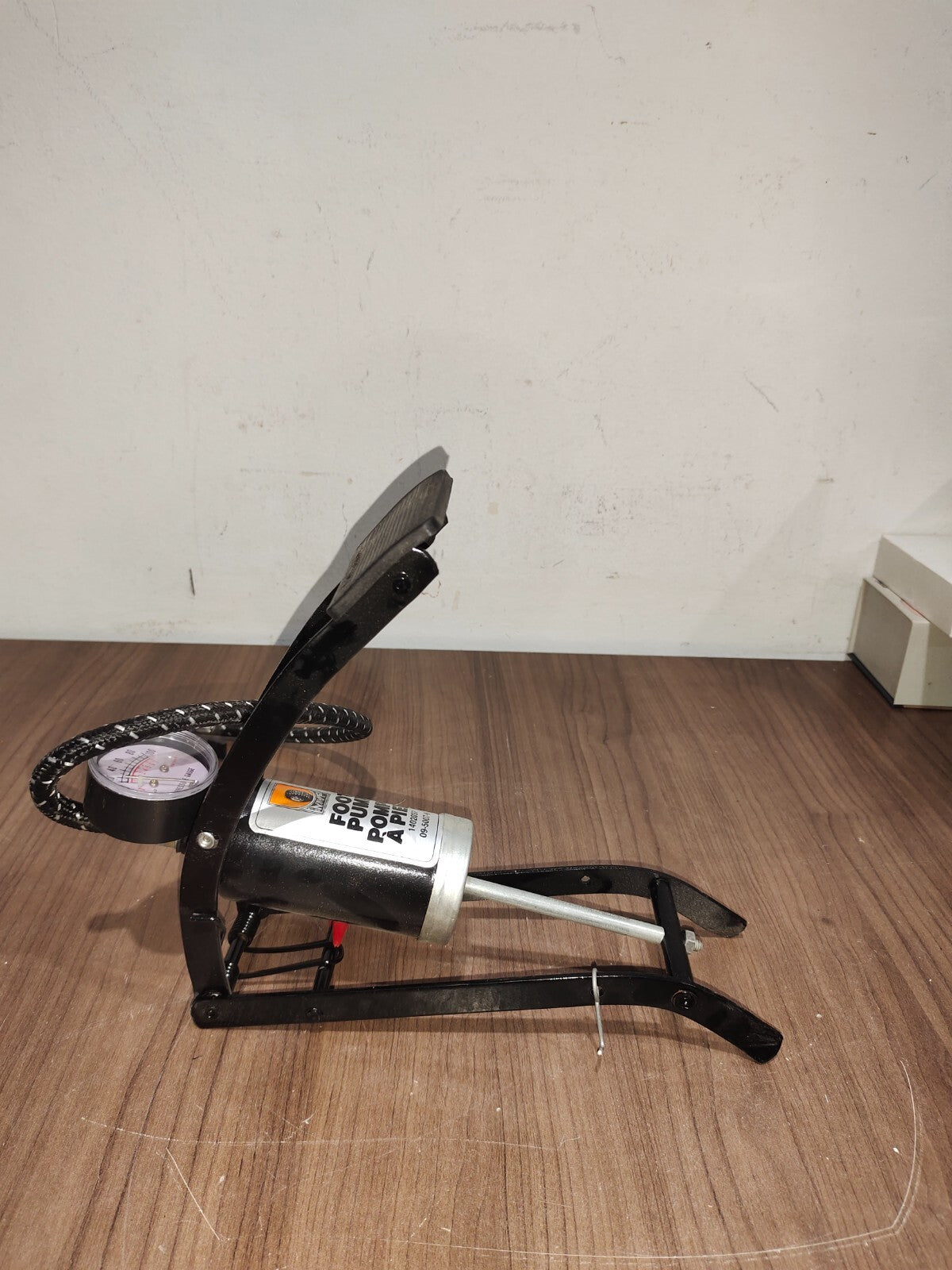 MVP Tire Foot Pump with Gauge - 1402037