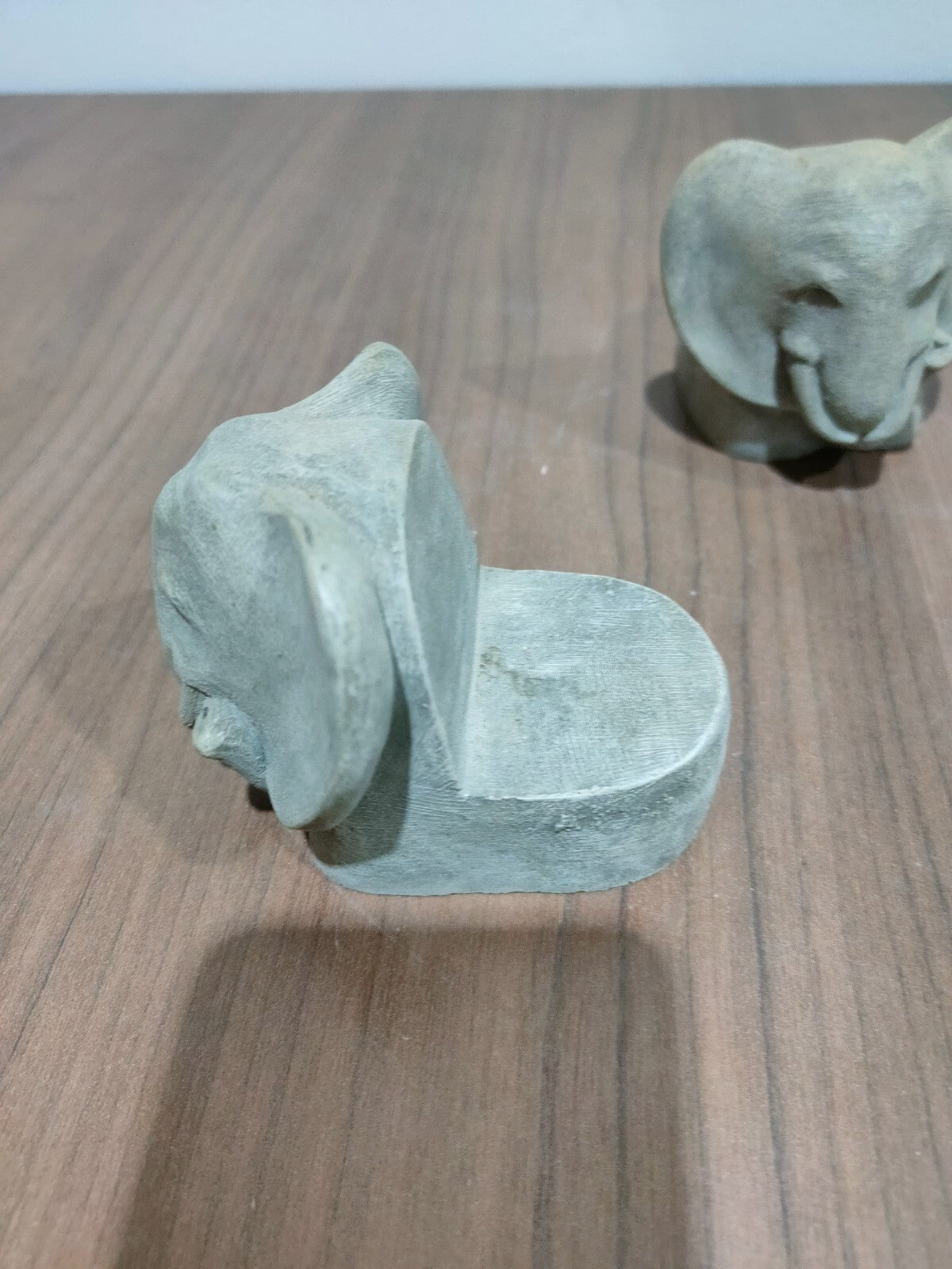 (Set of 3) elephant flower pot riser
