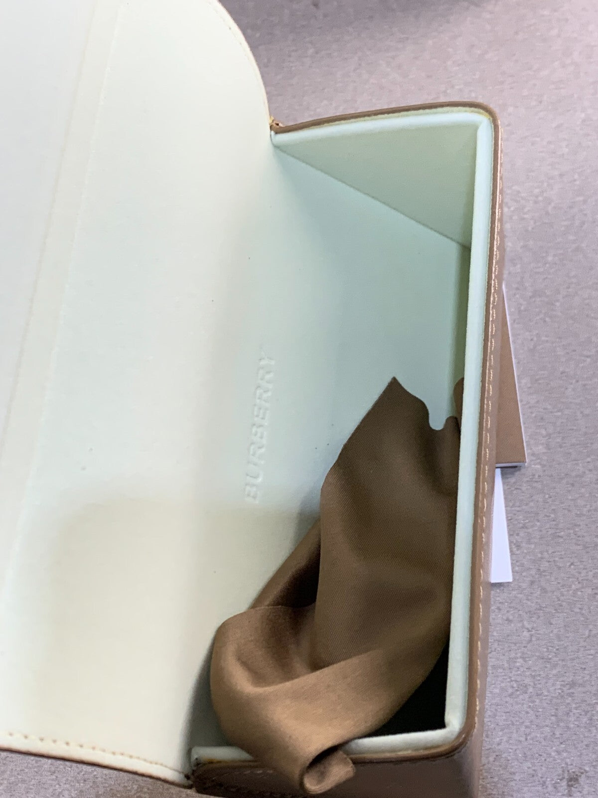 Burberry Camel Brown Triangle Soft Leather Eyeglasses Sunglass Case w/ Cloth&Box