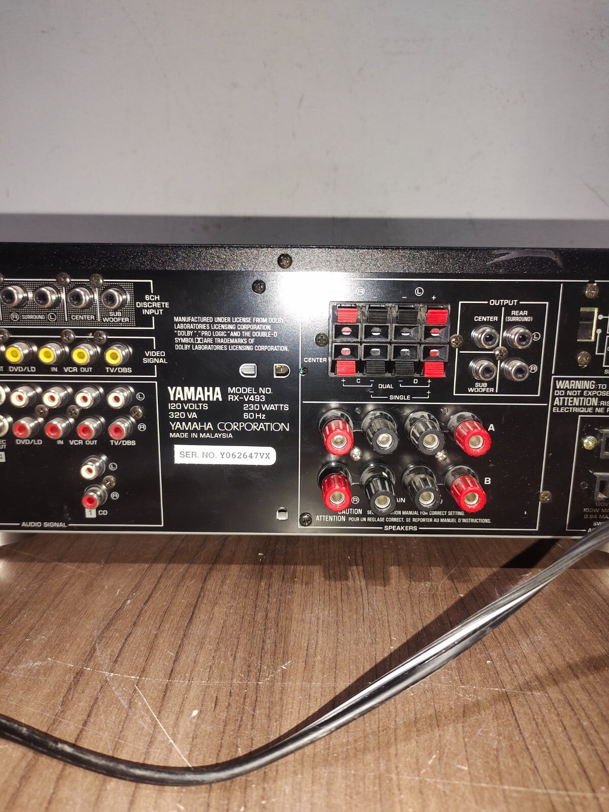YAMAHA Natural Sound RX-V493 AV Stereo Receiver 220 Watts