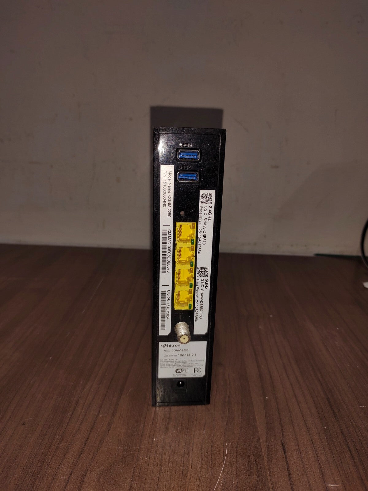 Hitron WiFi Gateway Cable Modem Router Dual Band Black CGNM-2250