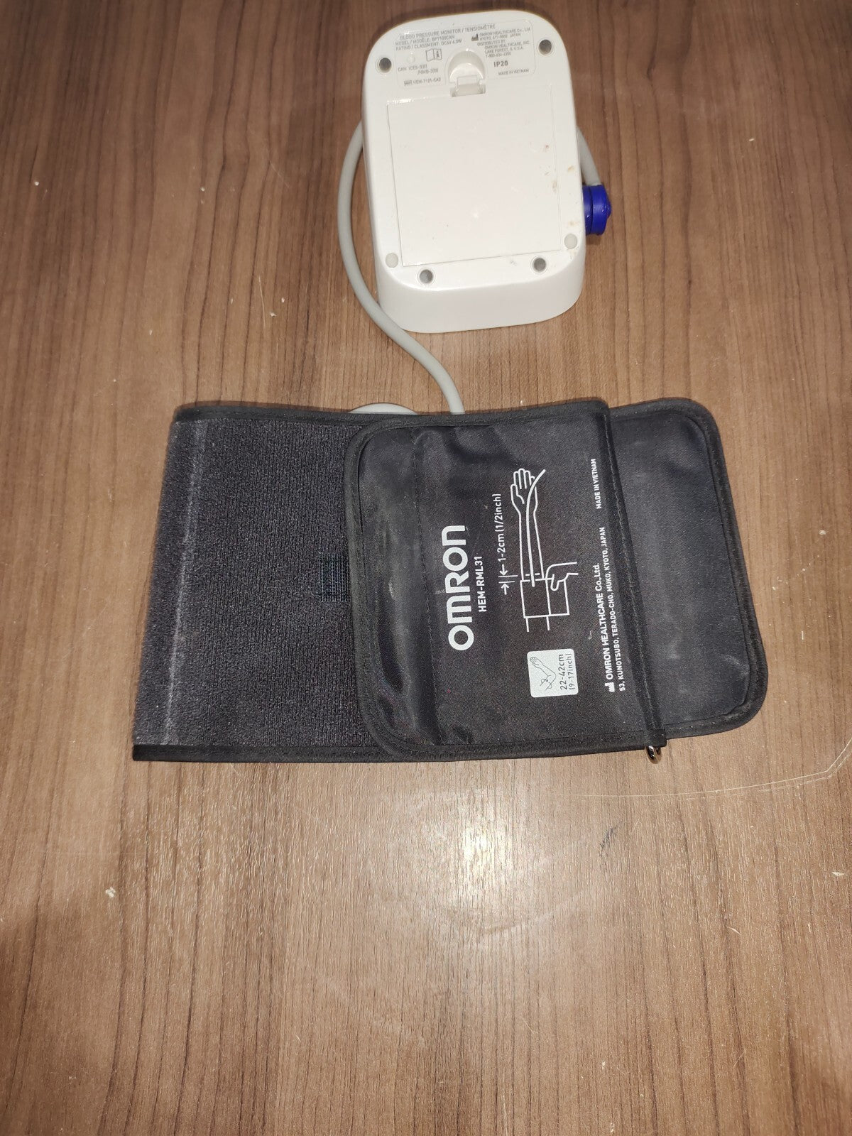 OMRON 3 Series Upper Arm Blood Pressure Monitor - BP7100CAN