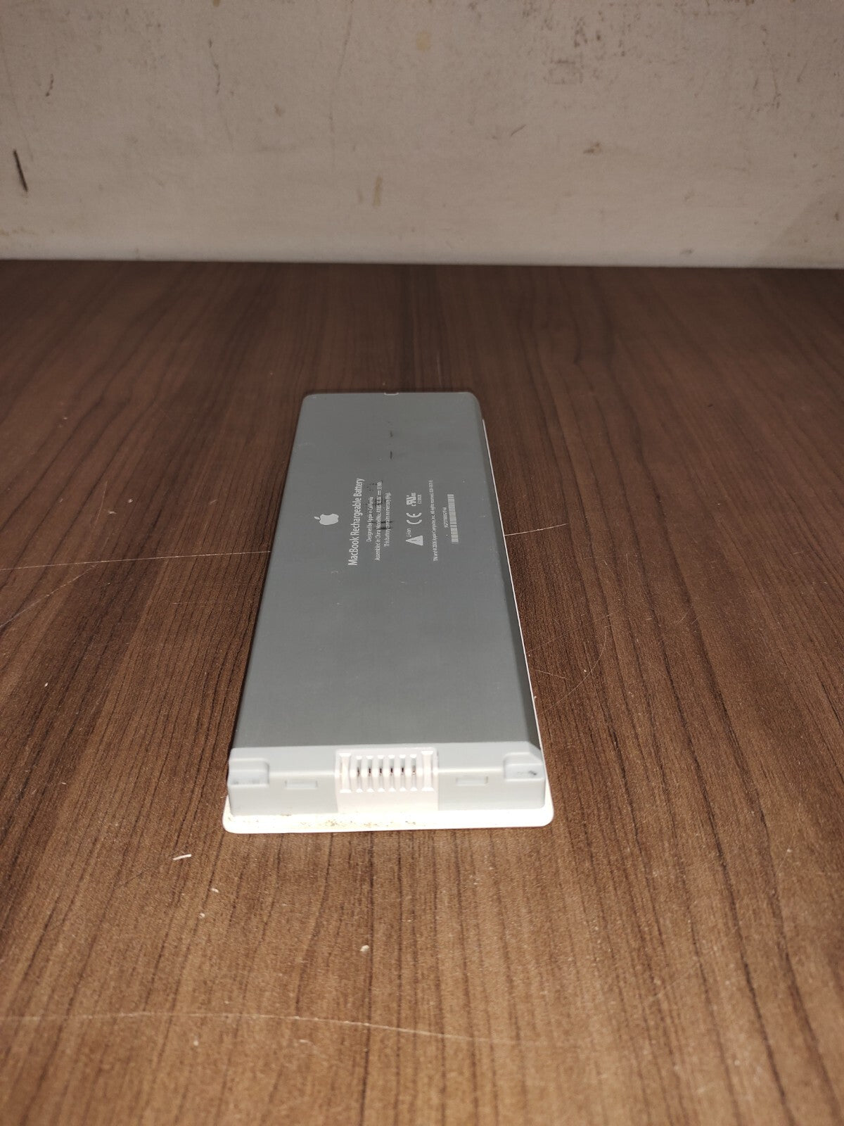Apple MacBook Rechargeable Laptop Battery White MA561LL/A A1185