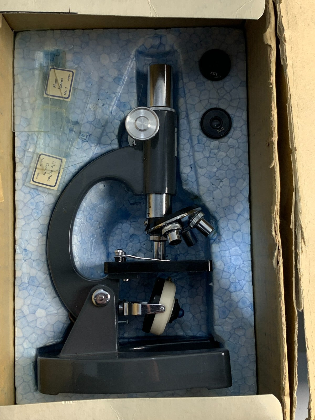 Vintage Tower model no. 27091 750x microscope For young scientist