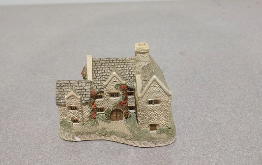 1985 David Winter, Miniature Model of Blackfriars Grange, England
