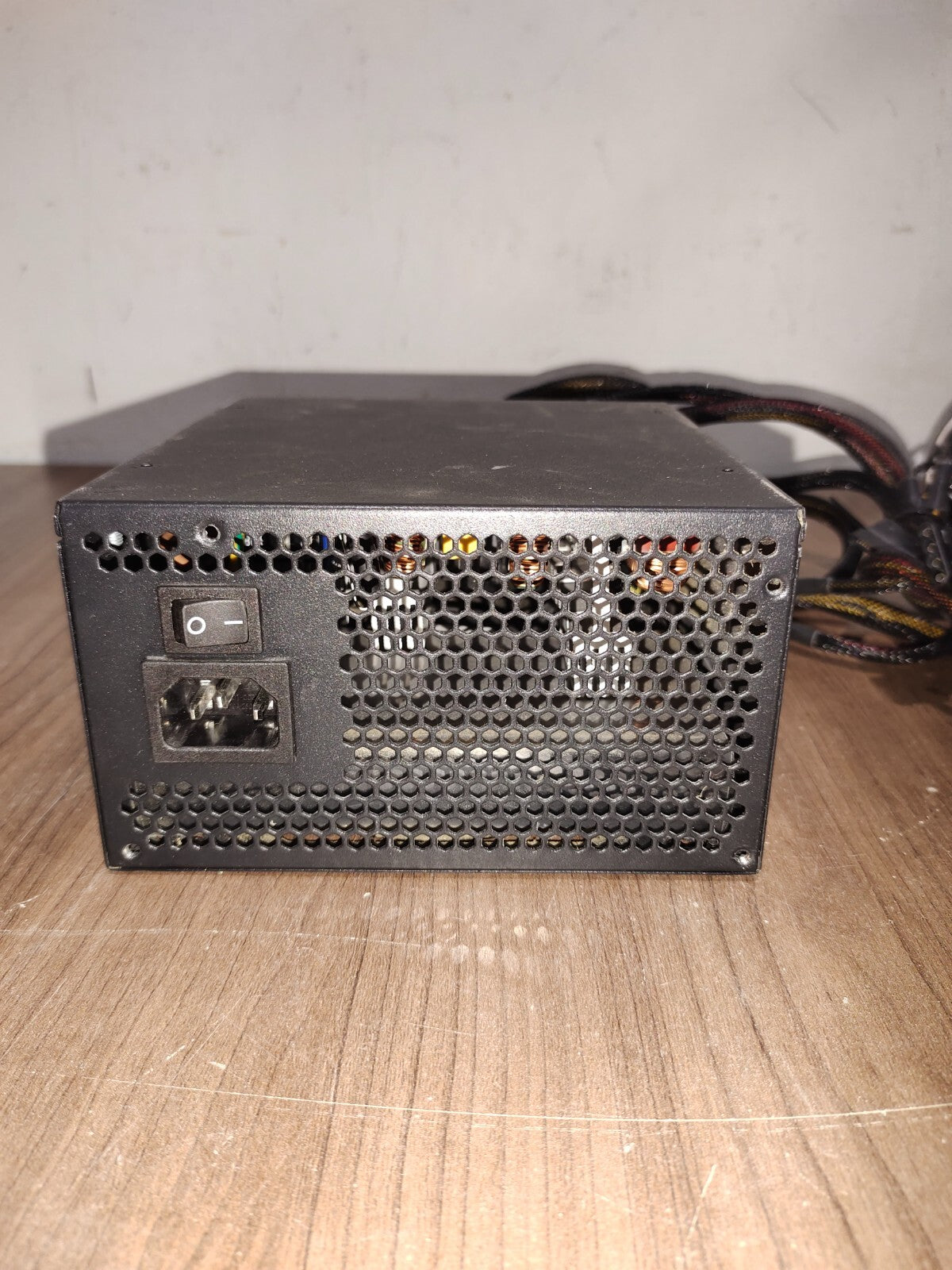 Apevia Prestige Series ATX-PR600W 600W 80 PLUS Gold ATX12V Power Supply