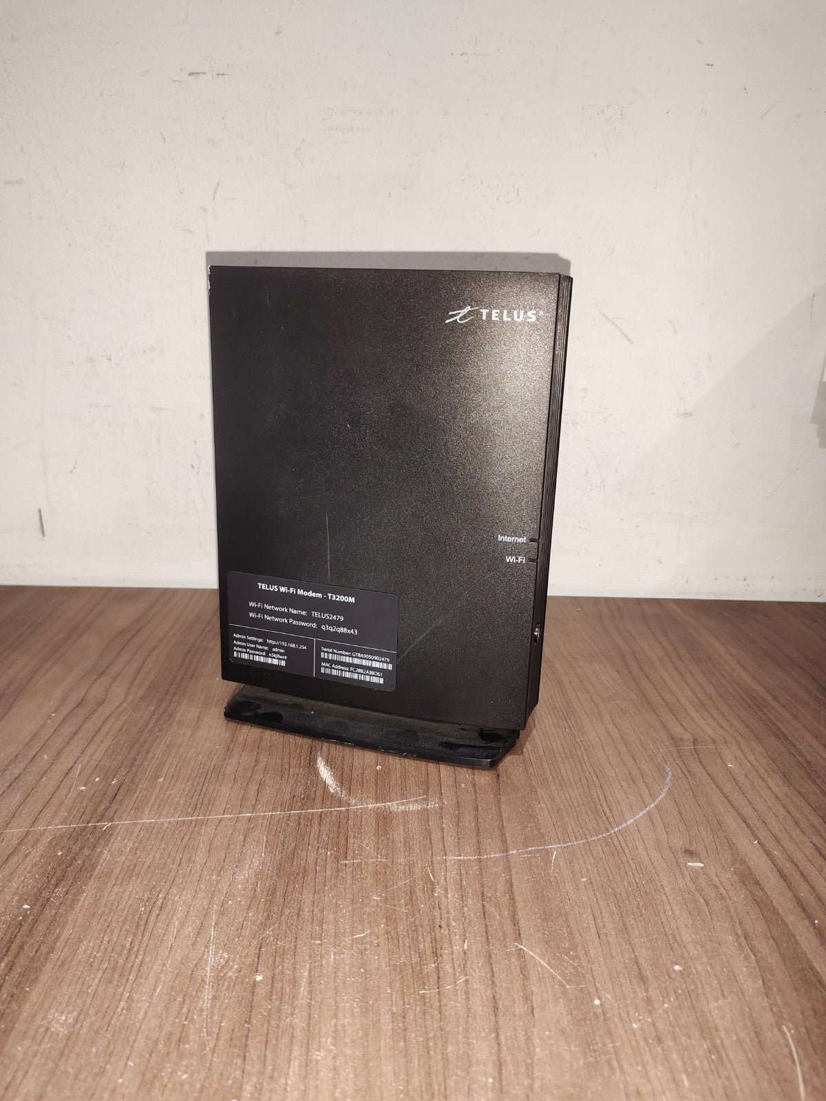 TELUS Model - T3200M - WIRELESS GATEWAY MODEM ROUTER