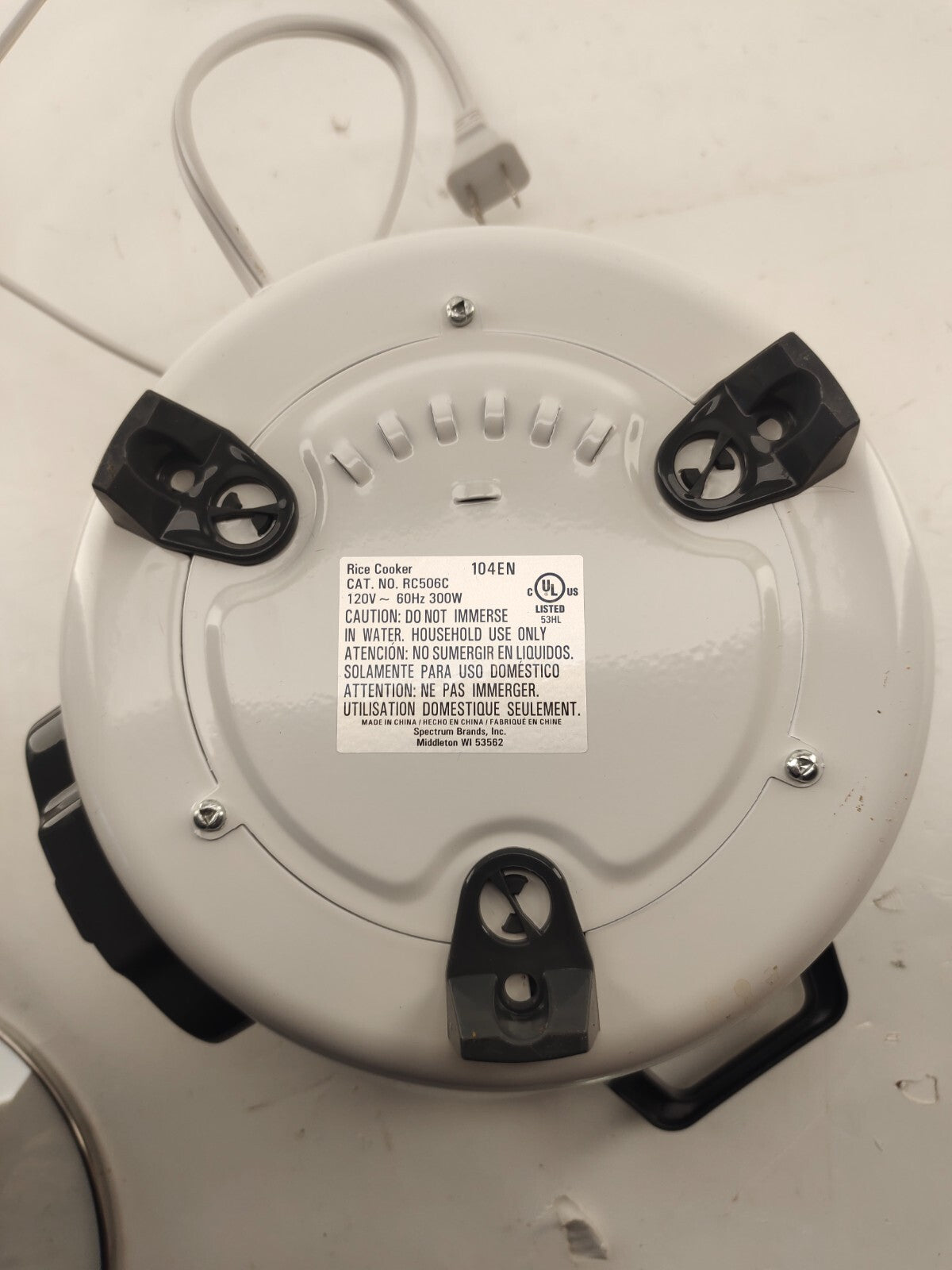 BLACK+DECKER 3-Cup Electric Rice Cooker with Keep-Warm Function, White