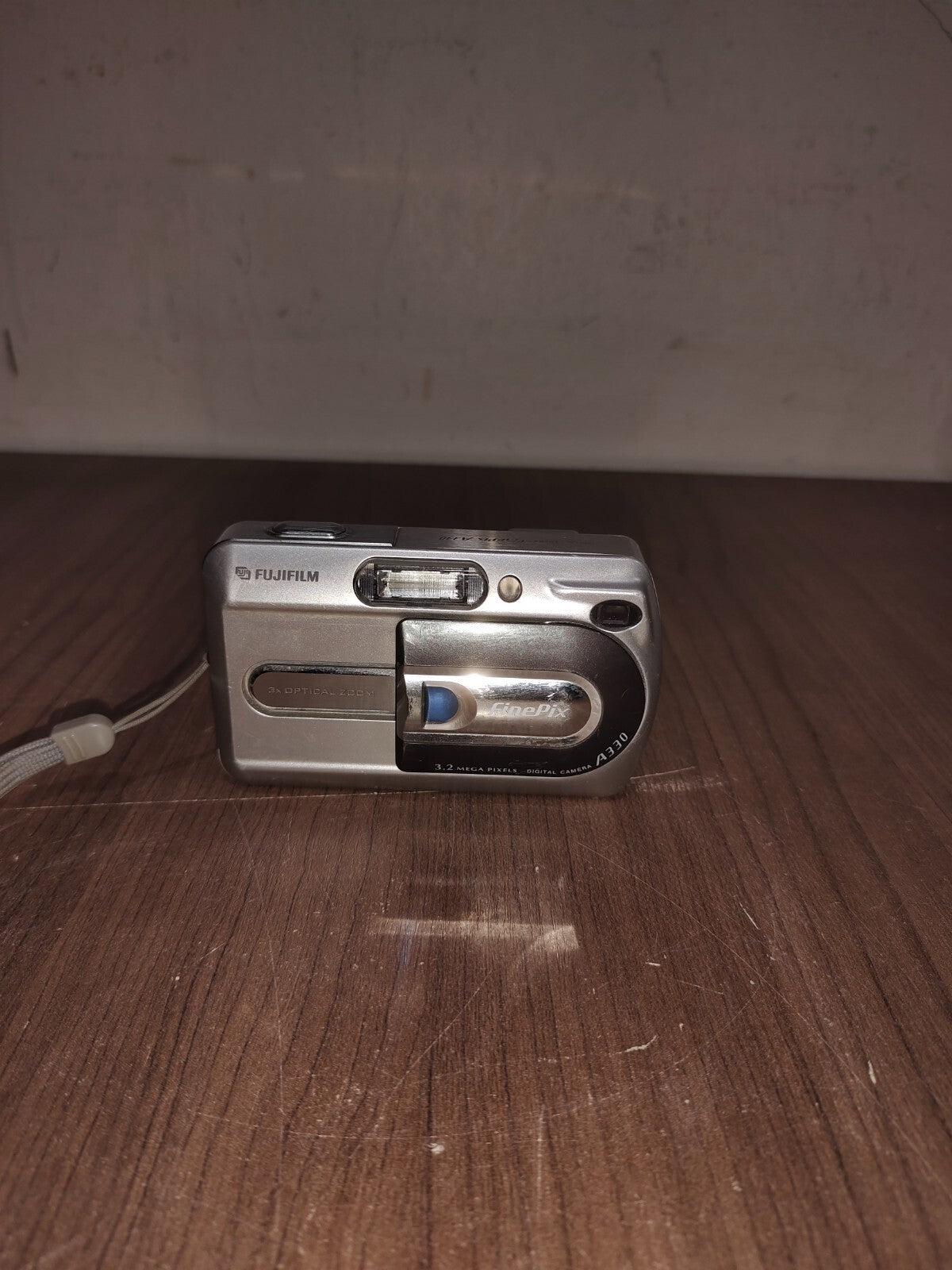 FujiFilm Finepix A330 Compact Digital Camera