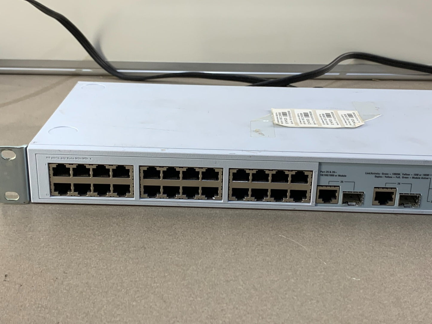 3COM Baseline Switch 2226 Plus Port Gigabit Switch