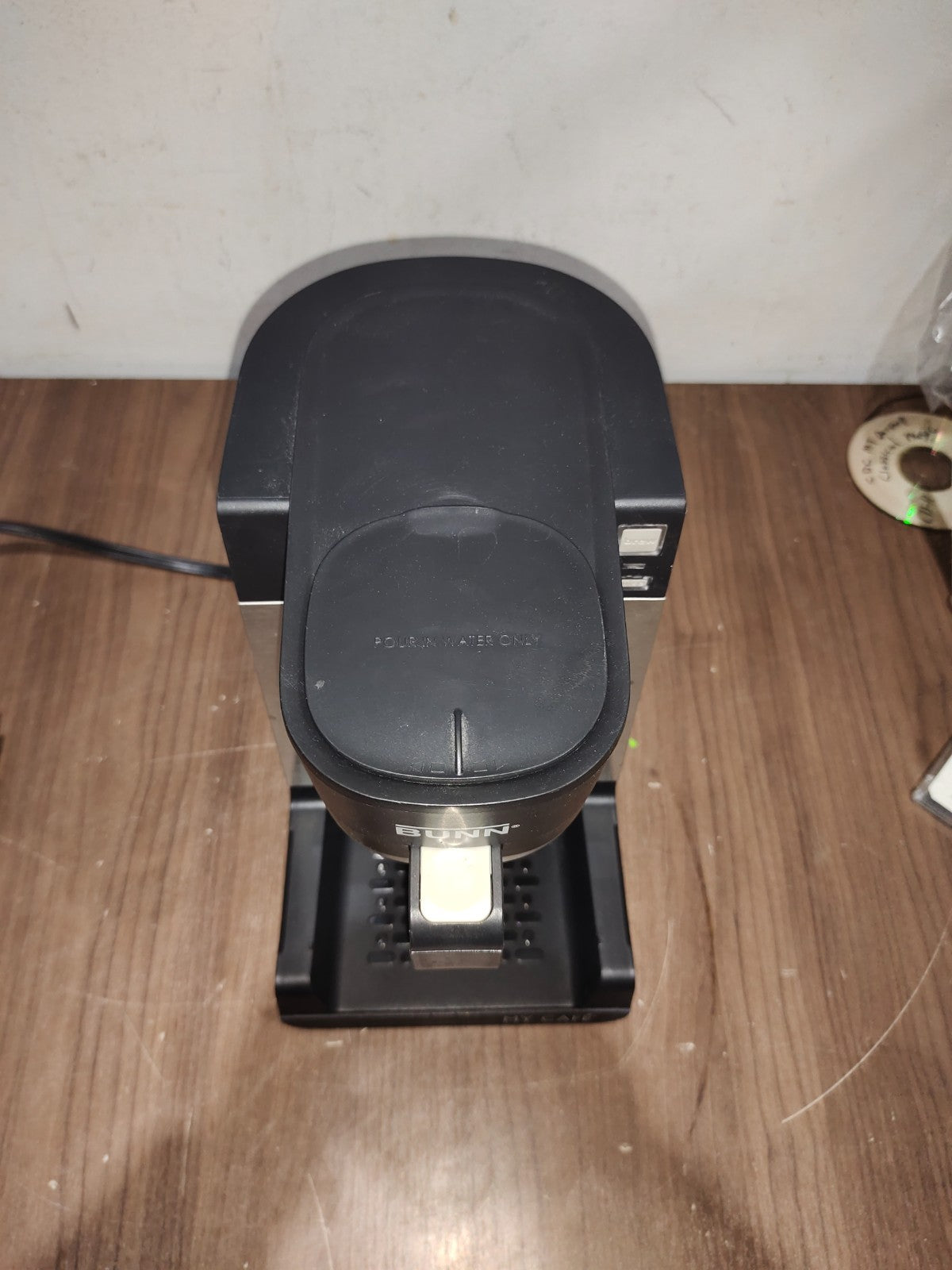 Bunn My Cafe Coffee Maker MCU With Keurig Pod Tray Attachment