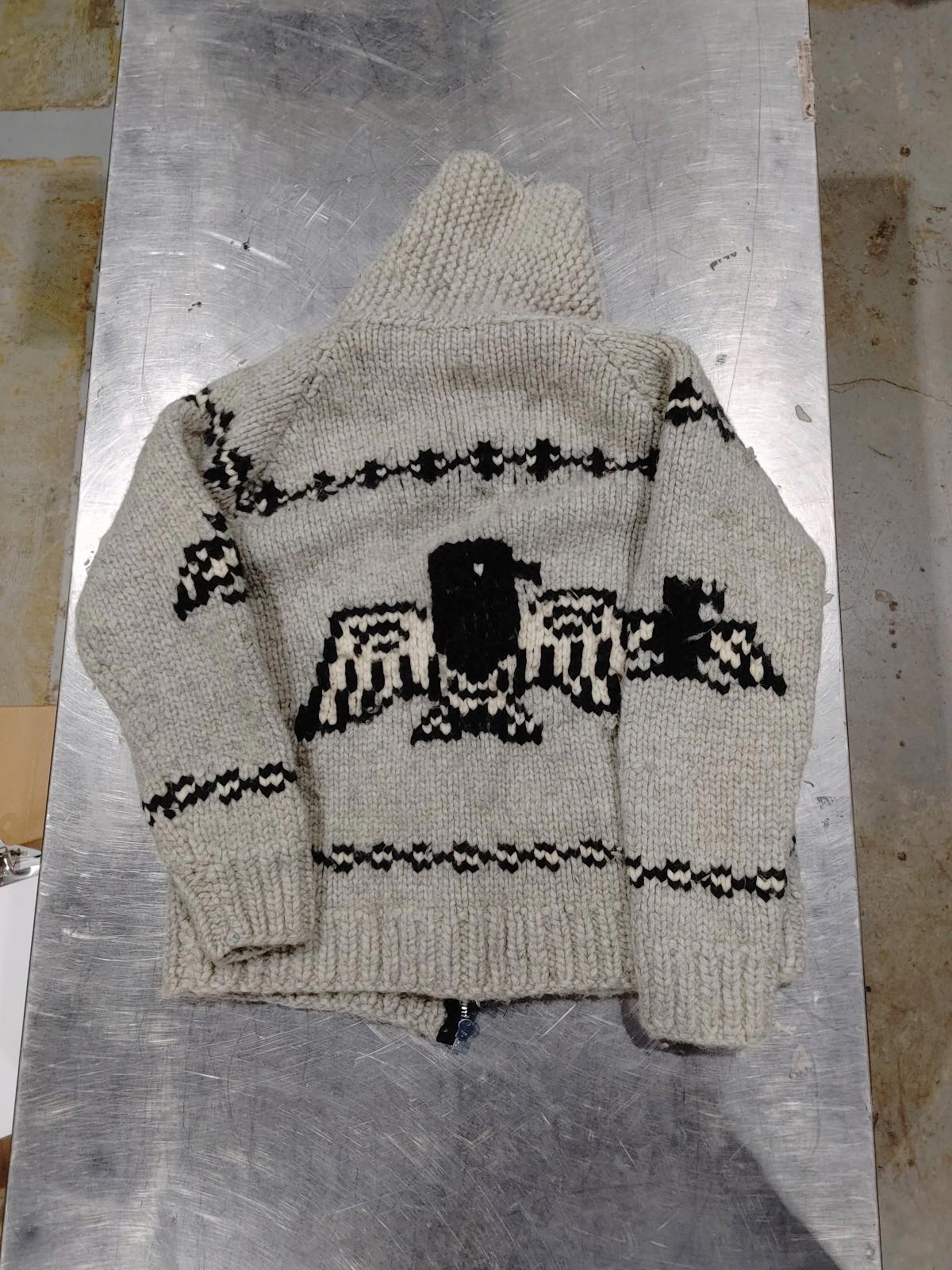 100% Wool Women's Zip-up Grey Sweater with Black/White Pattern