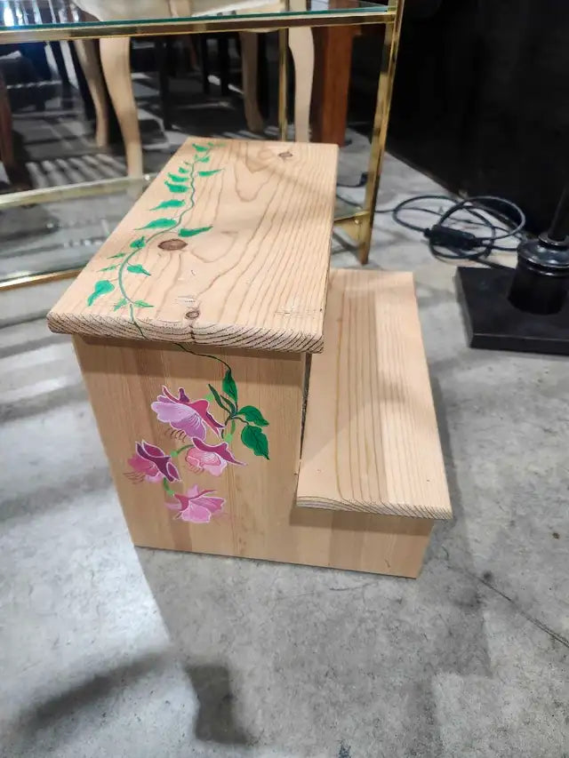 1ft Wooden Step Stool