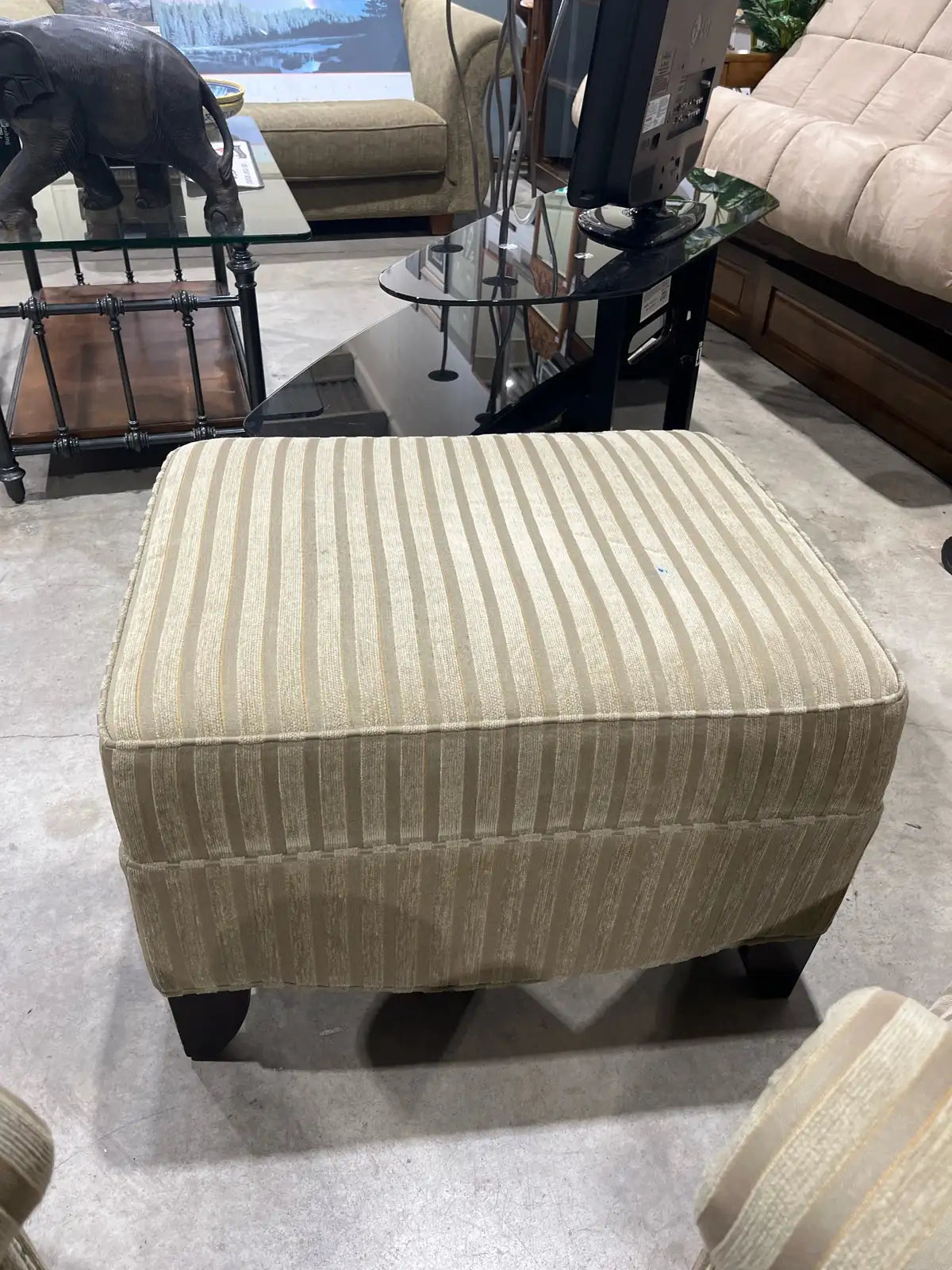 Set of 2 wingback chairs and Ottomans
