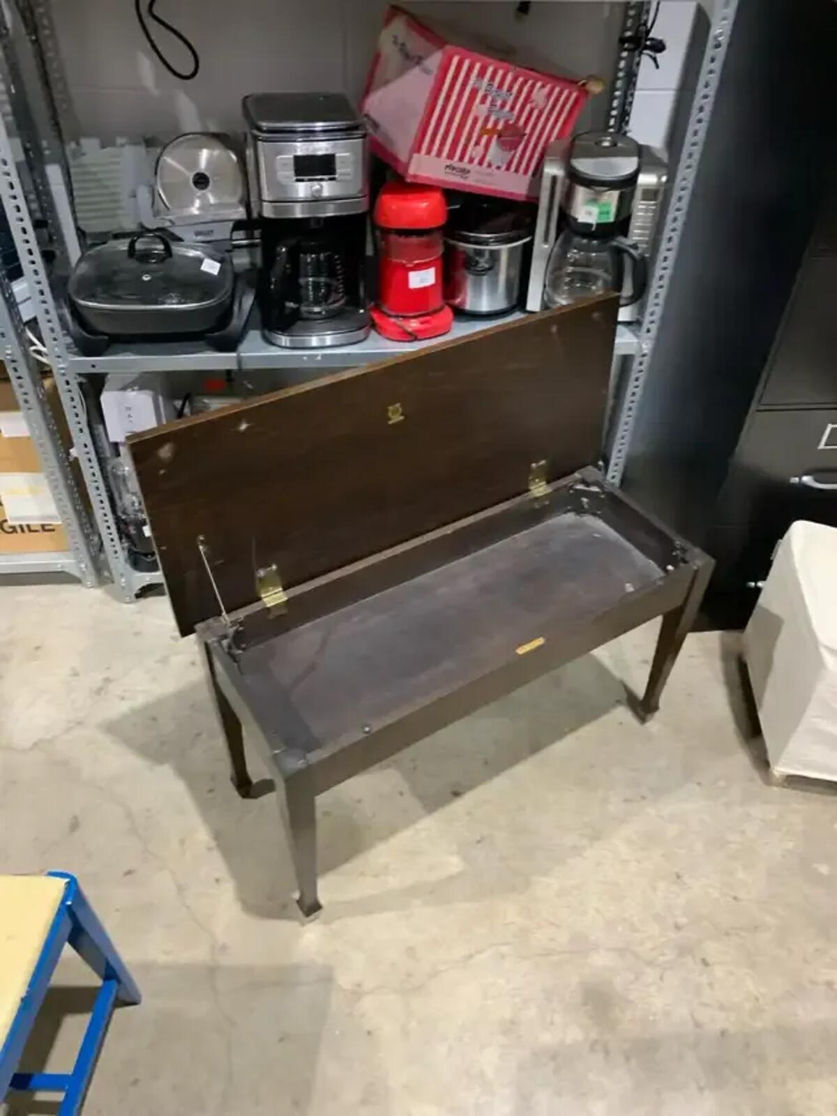 Antique Thomas K.D Piano Bench