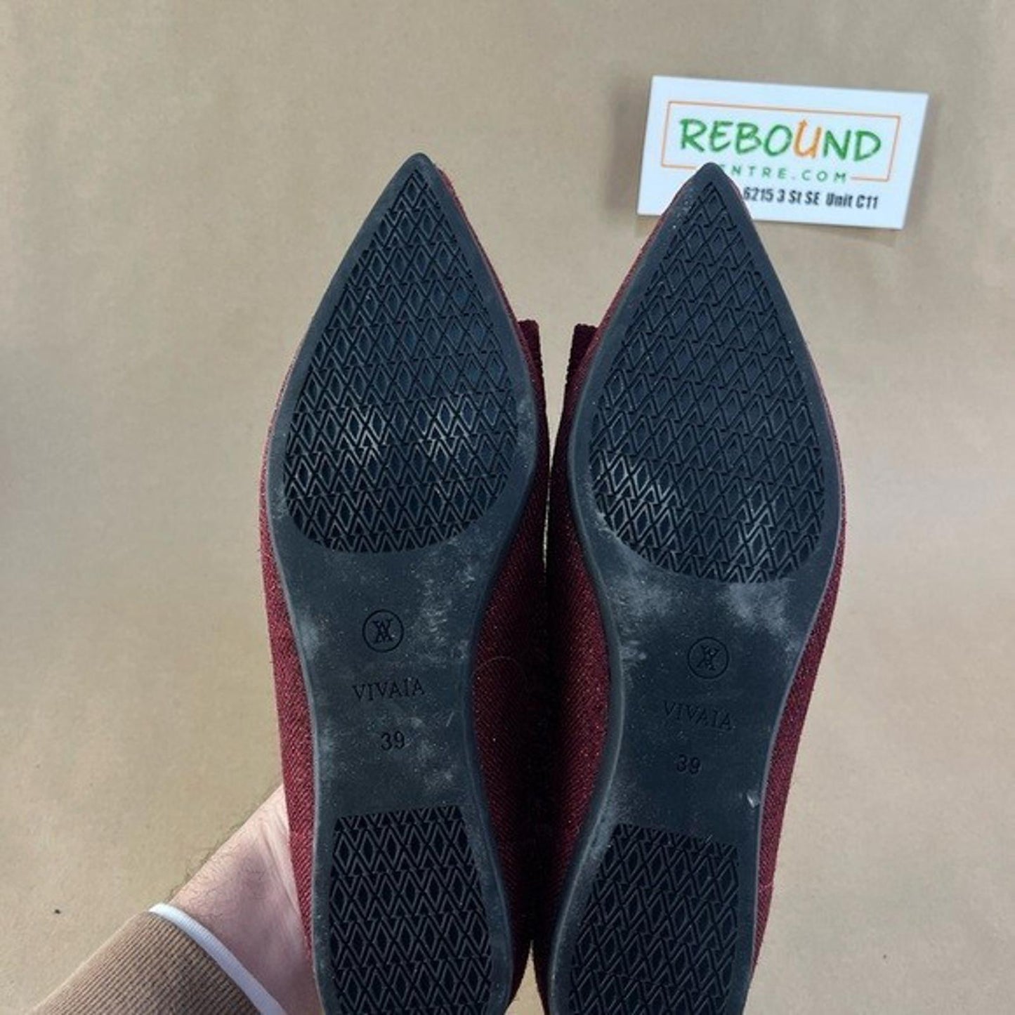 Vivaia Aria 2.0 Holiday Edition Pointed-Toe Bow Flats (Women’s Size 8)