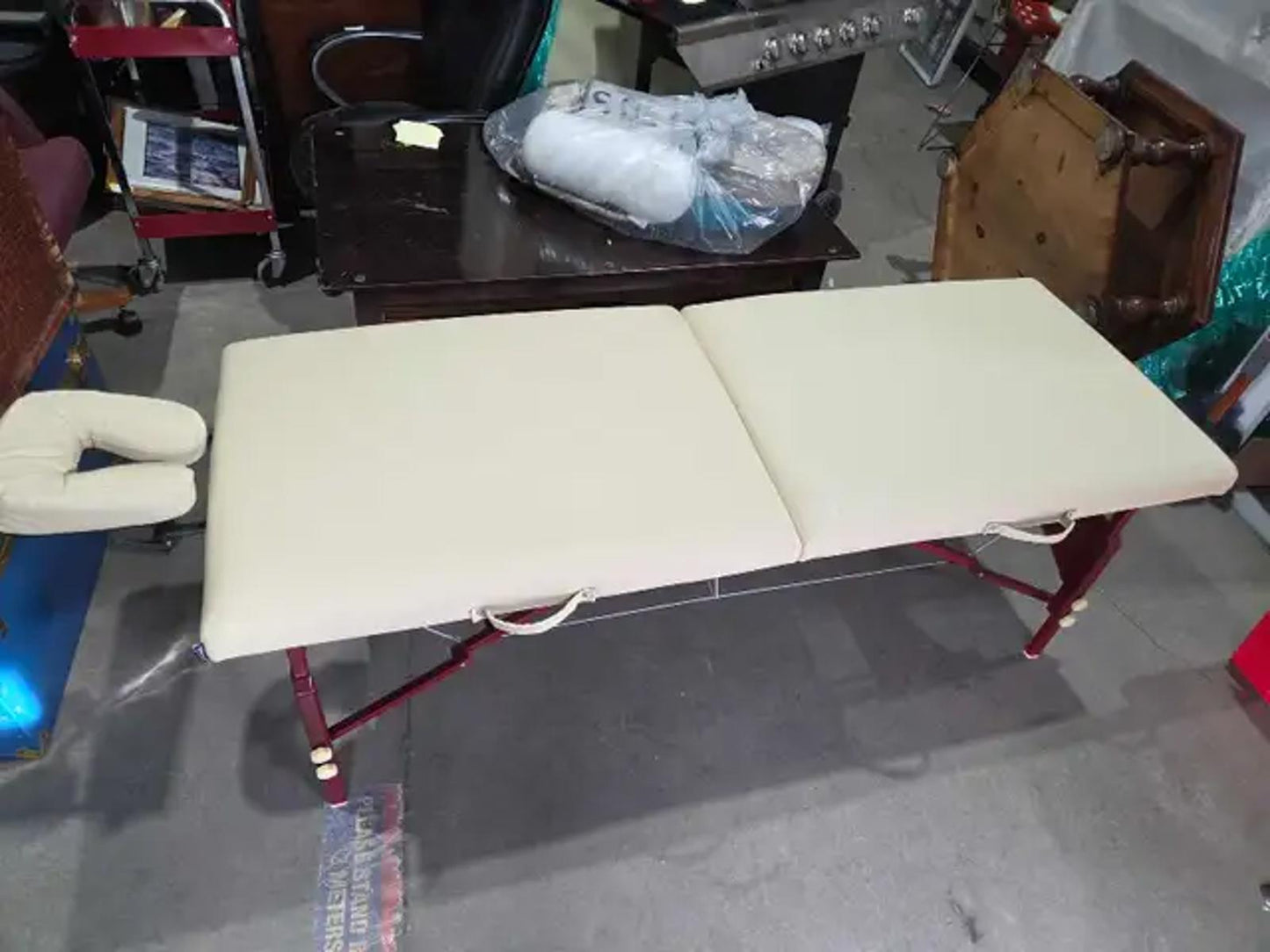 Master Folding Massage Table