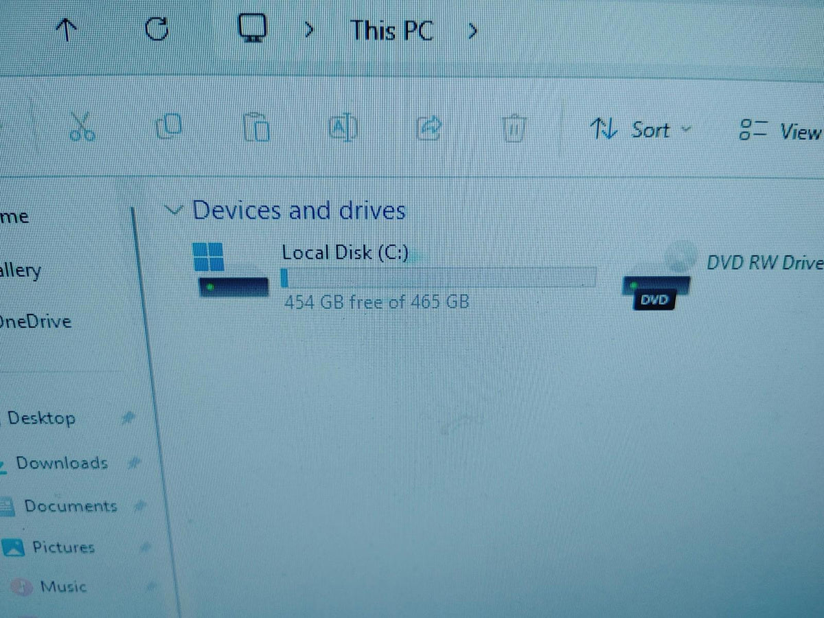 Good Condition HP Pavilion p6-2142 i3 3.3GHz 4GB RAM 500GB HDD Win11Pro Black