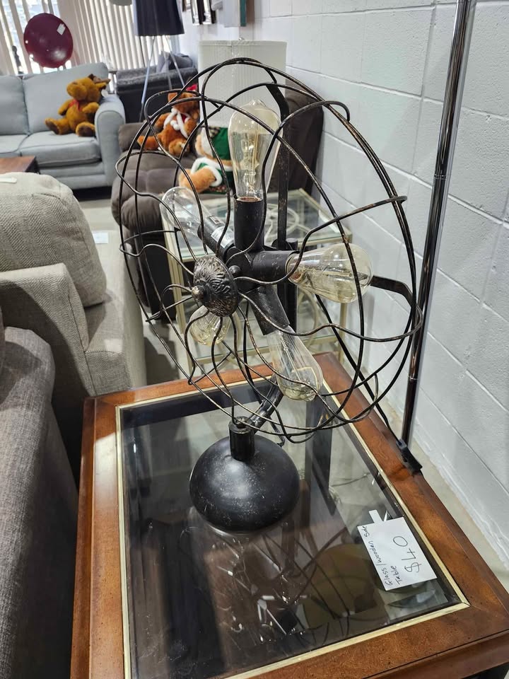 Bronze Iron Fan Table Accent Lamp