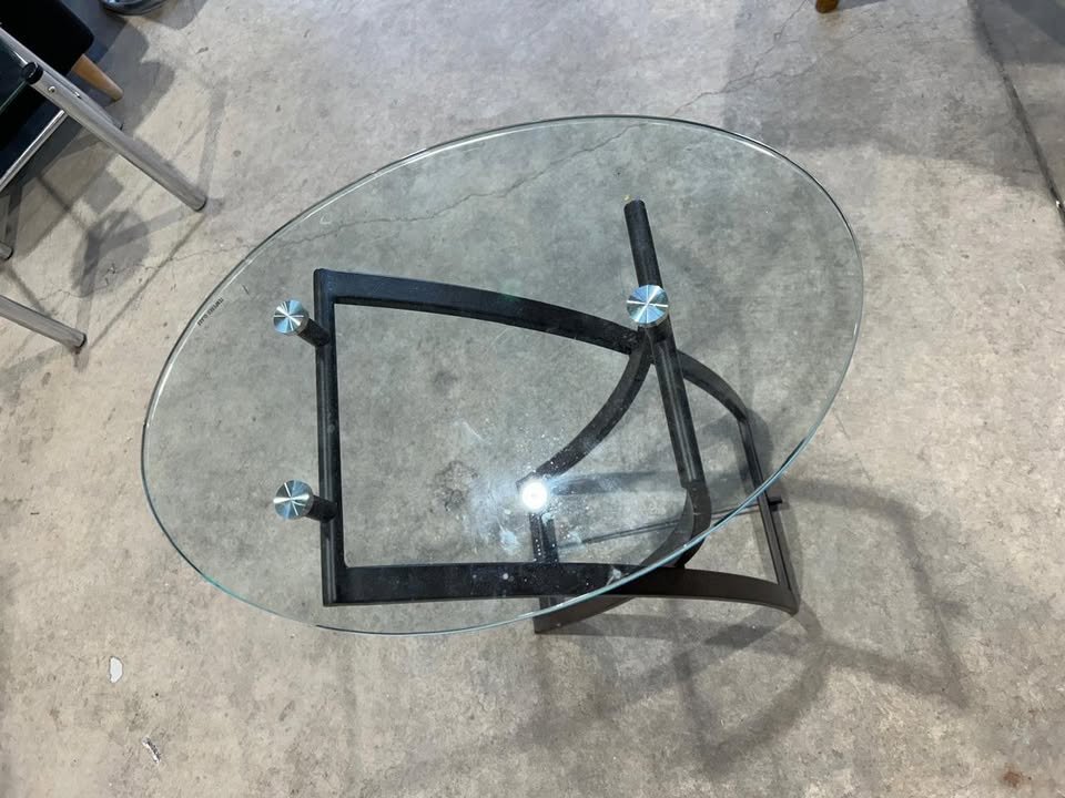 Dainolite End Table - Tempered Glass