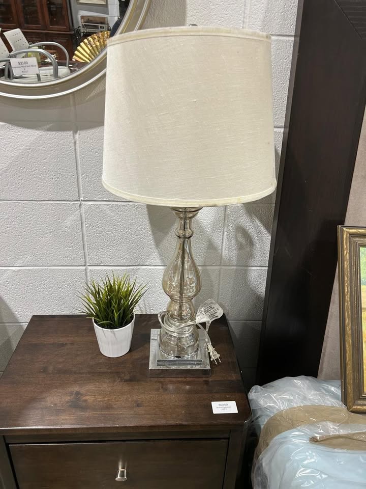 Crystal Shapes Lamp + USB port