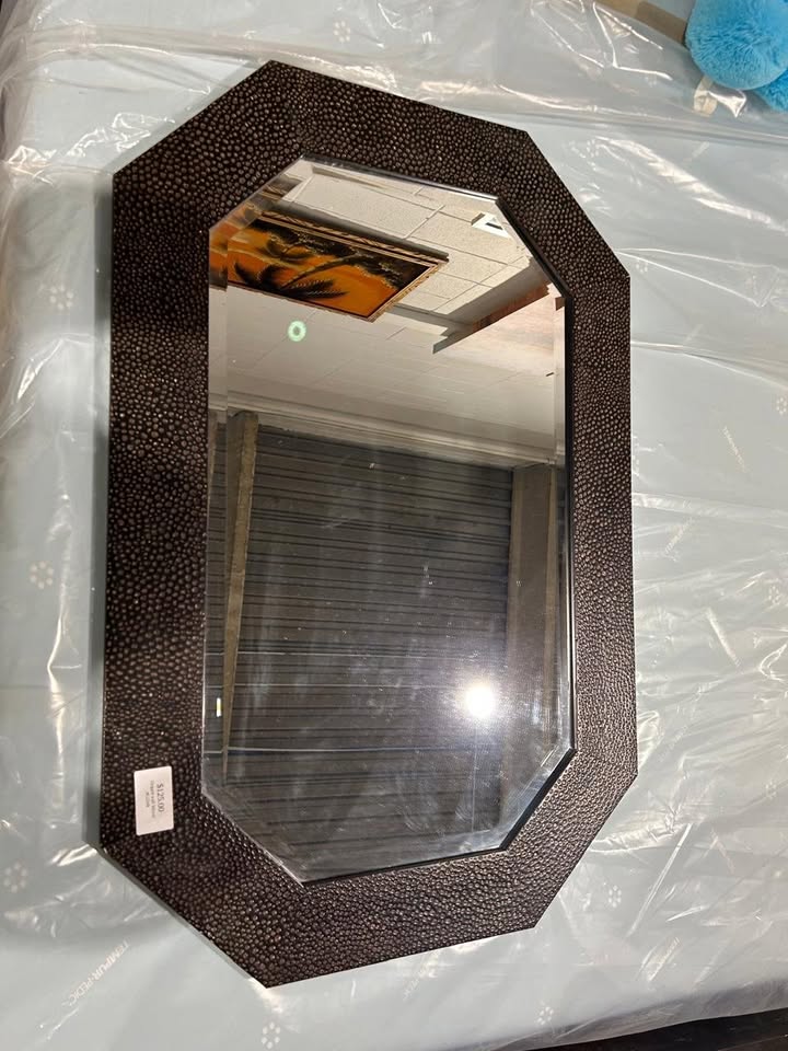 Elegant wall Mirror