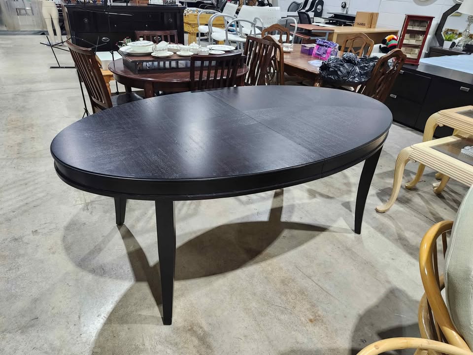 8ft Extendable Dining/Boardroom Table