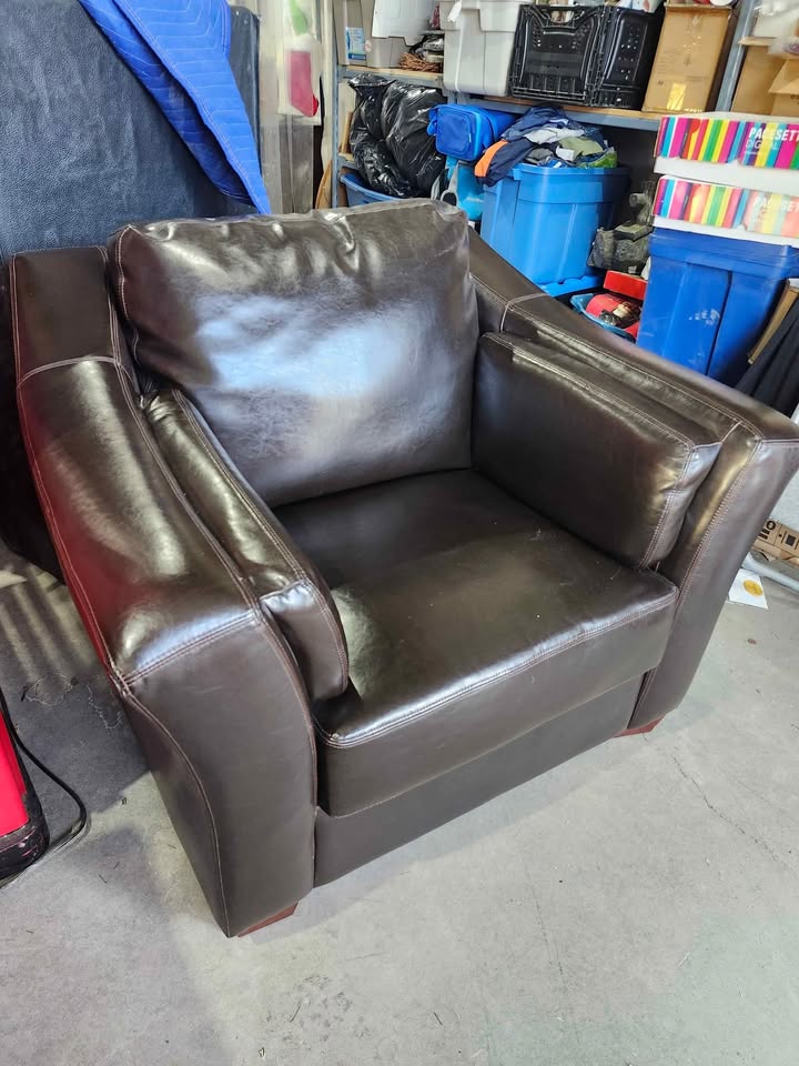 3 Piece FAUX Leather Sofa Set