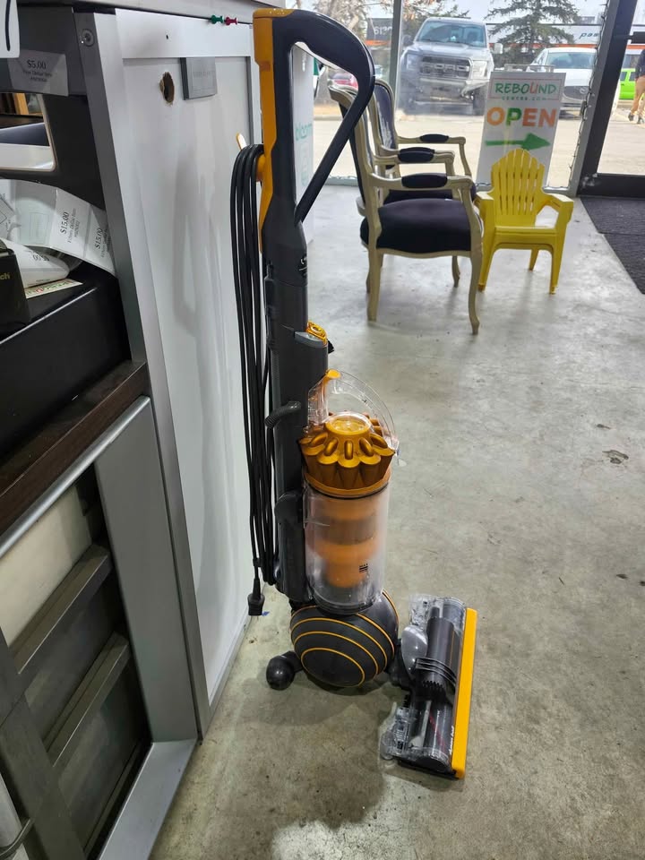 Dyson Ball Multifloor 2 Upright Vacuum