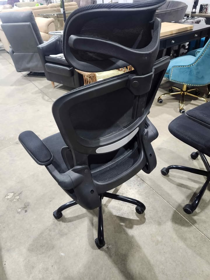 Vinsetto Ergonomic Office Mesh Chair - 2 Available