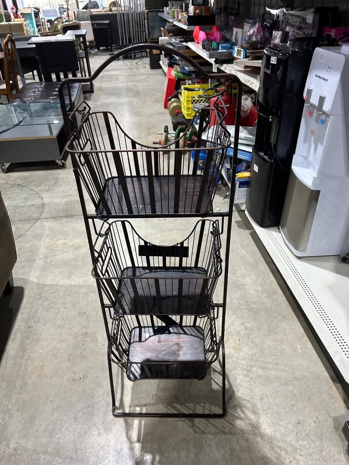 Vintage Fruit/Veggies Baskets Stand