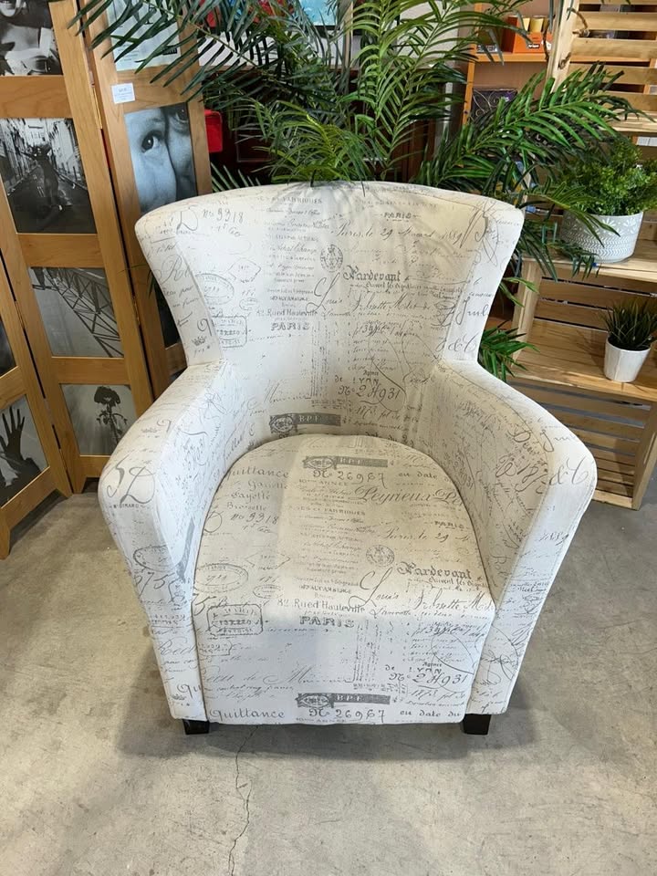 Written design Accent Chair - Black and White set