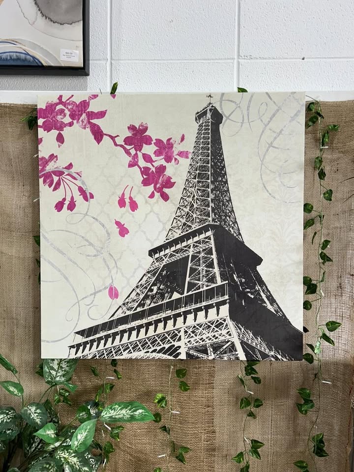 Eiffel Tower Canvas
