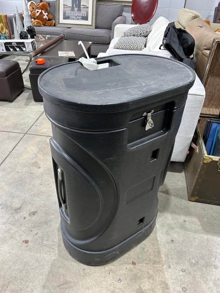 Skyline Mirage Hybrid Pop up stand - 2 Available