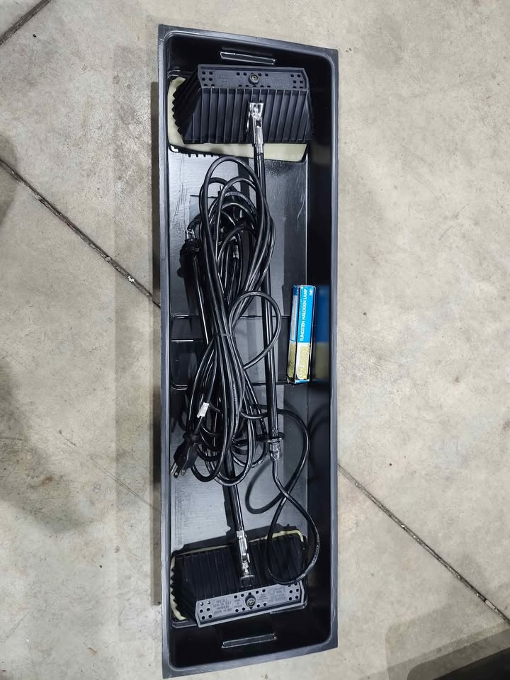 2x 200w Halogen lights with Stands