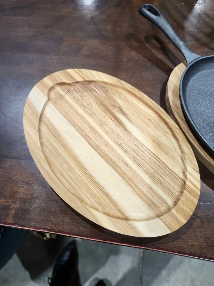 PC Cast Iron Serving Skillets with Wooden Base