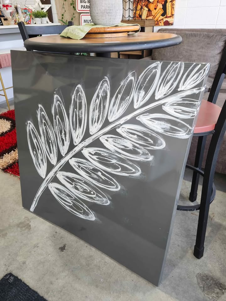 Glossy Acrylic Leaf Canvas 40"