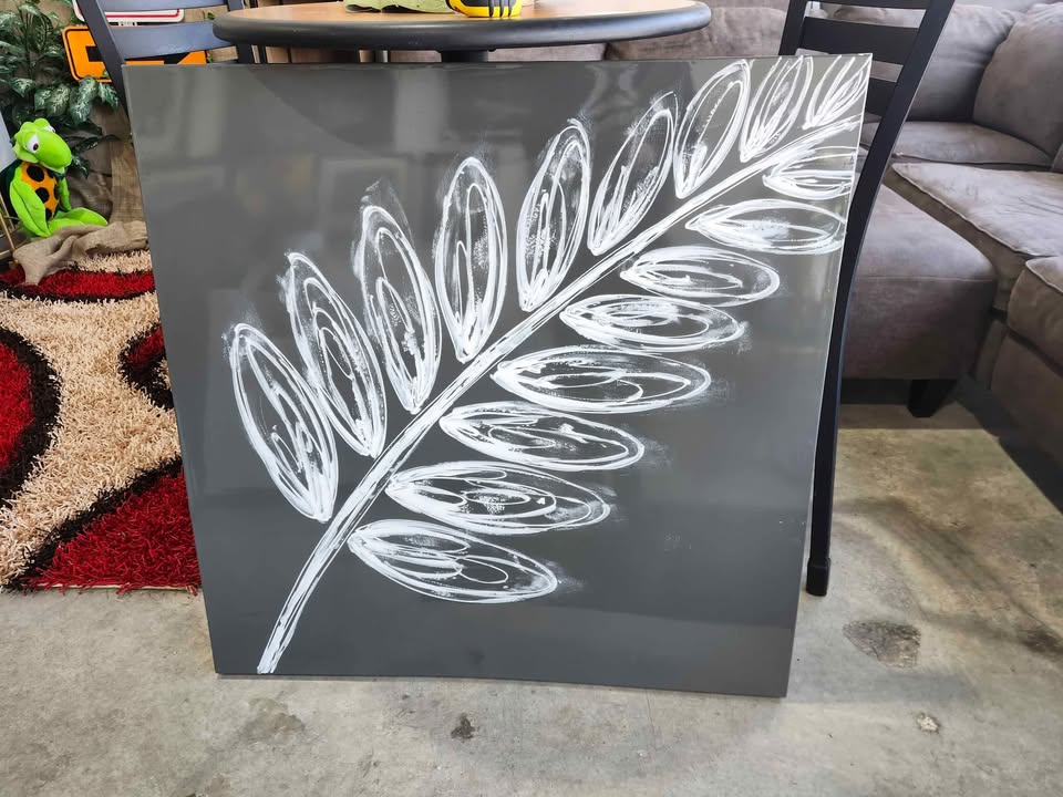 Glossy Acrylic Leaf Canvas 40"
