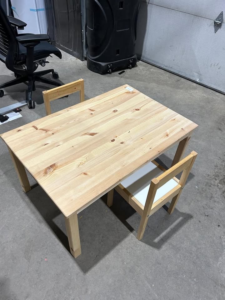 Kids Table + 2 Chairs