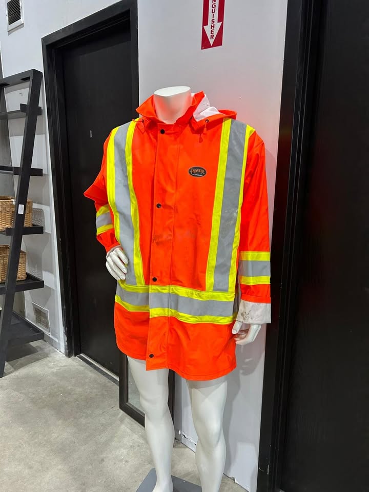 Pioneer Flame Resistant PU Stretch Hi-Vis Waterproof Jacket - Hi-Vis Orange - SIZE XL