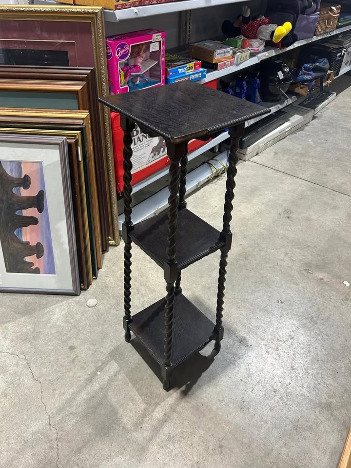 Vintage 3 tier plant stand - Black/Brown