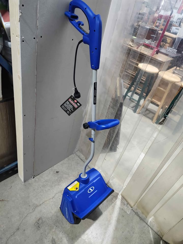 New! Snow Joe 323E 13-inch 10-Amp Electric Snow Shovel