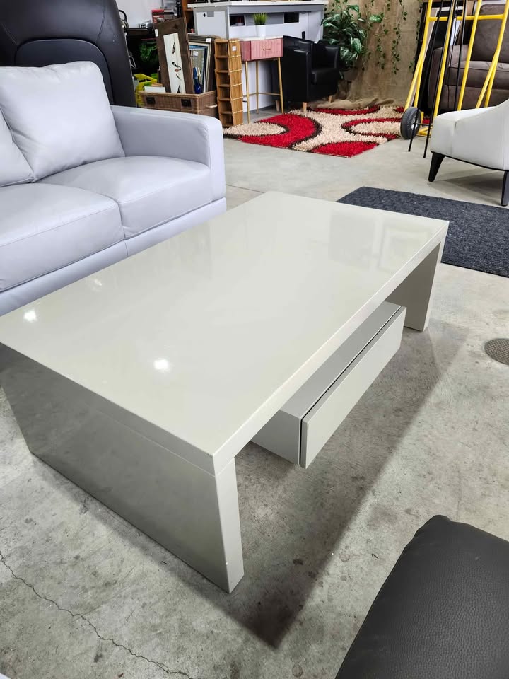 Modern Stylish Coffee Table with Hanging Drawer