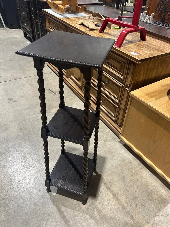 Vintage 3 tier plant stand - Black/Brown