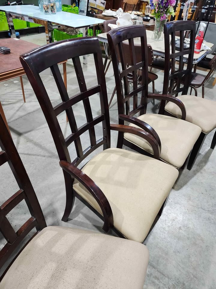 4 Dark Wooden Dining Chair Set