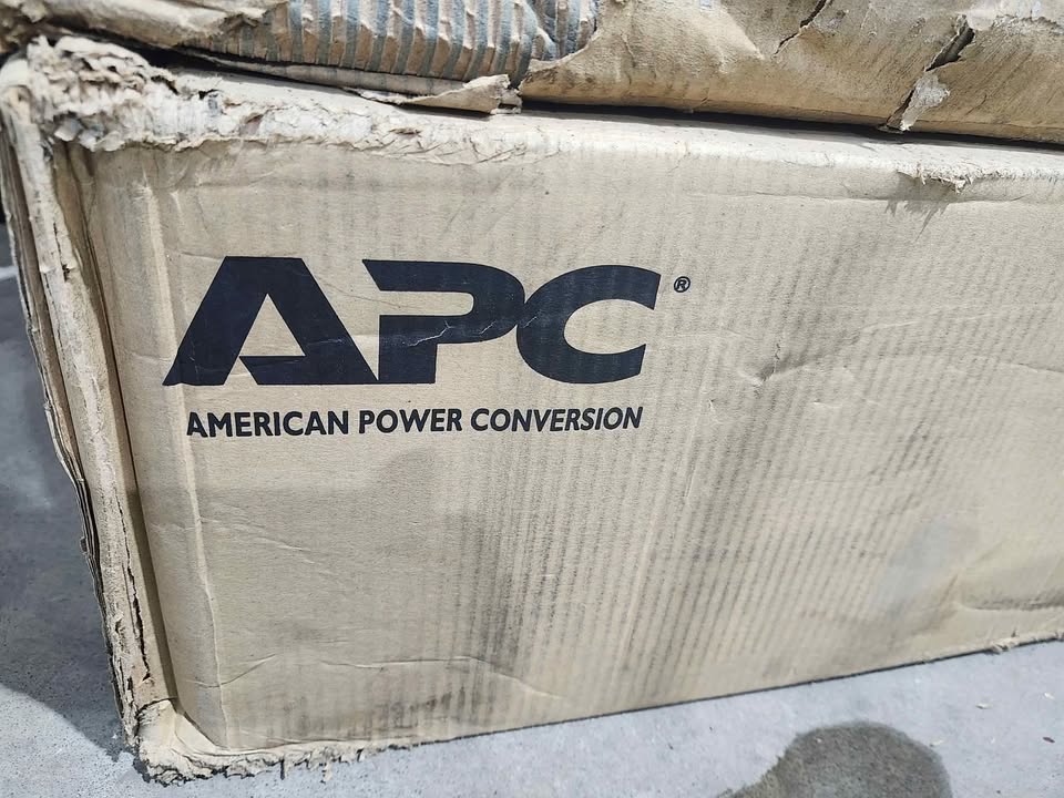 APC Smart UPS 3000 208V - 3 Available