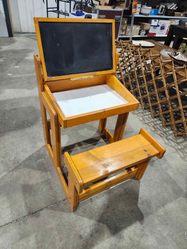 Vintage Children's Arts/Crafts School Desk