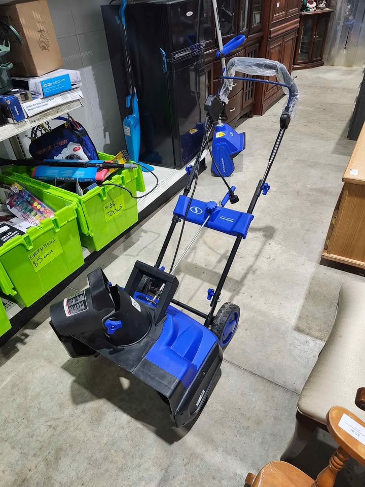 Snow Joe 21-inch - 14-Amp Electric Snow Blower